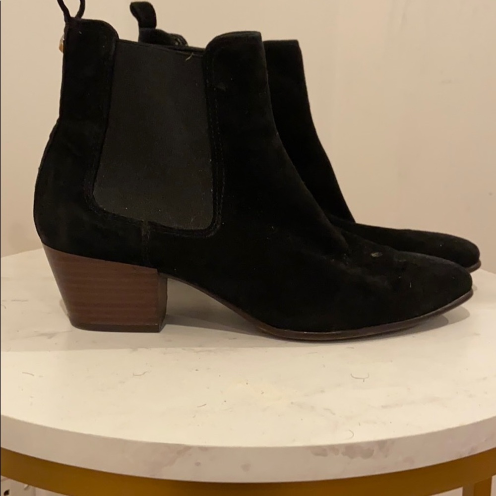 Sam Edelman Suede black booties 6.5